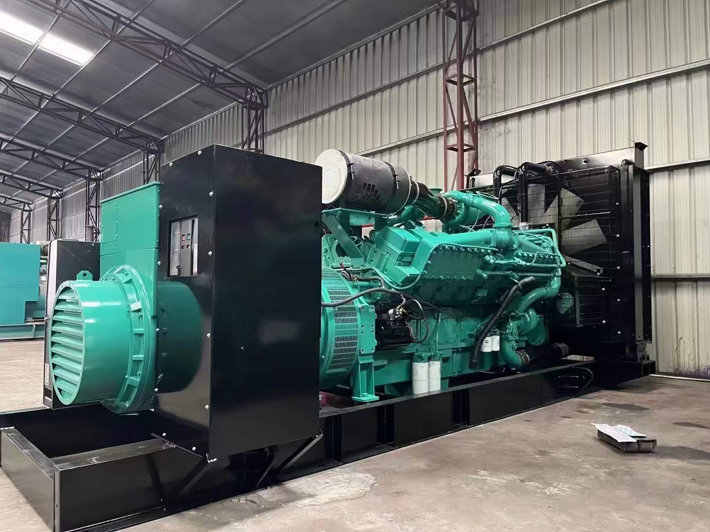 普兰店如何降低 800kW 柴油发电机输出电流的波动？